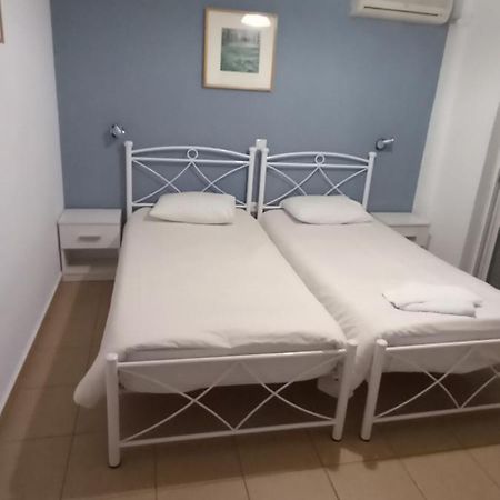 Nikolaki Rooms Pórto Ráfti Buitenkant foto