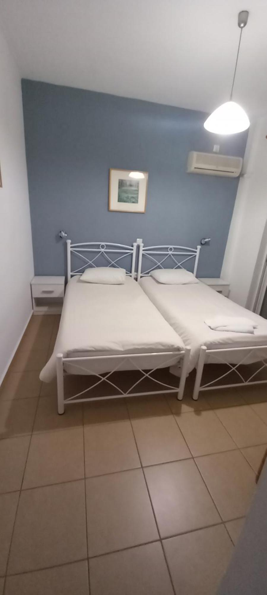 Nikolaki Rooms Pórto Ráfti Buitenkant foto