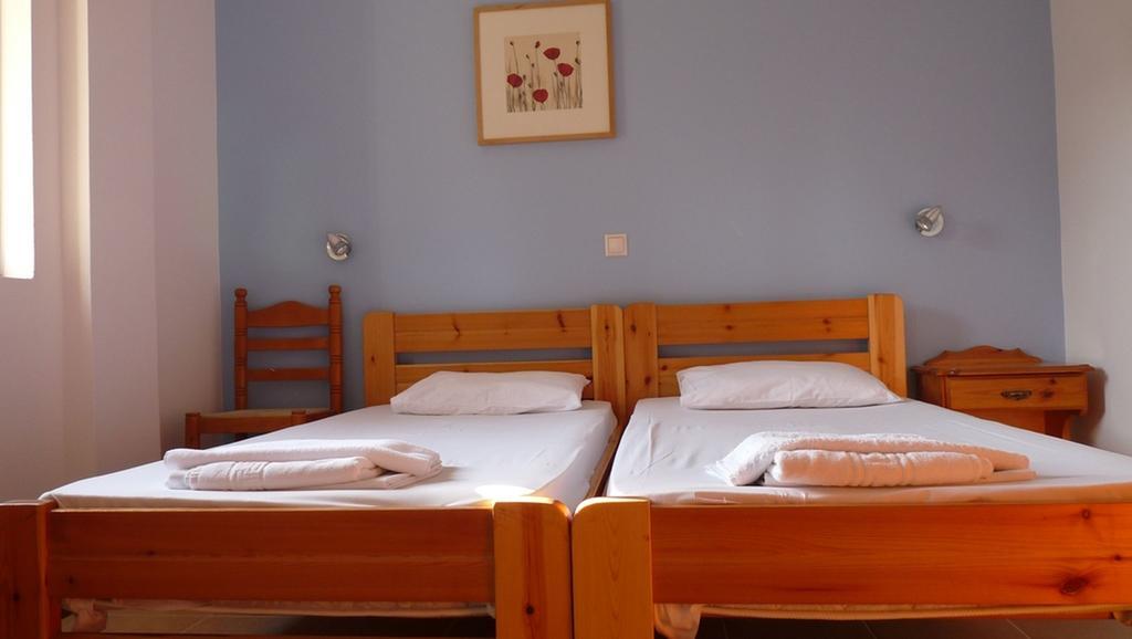 Nikolaki Rooms Pórto Ráfti Buitenkant foto
